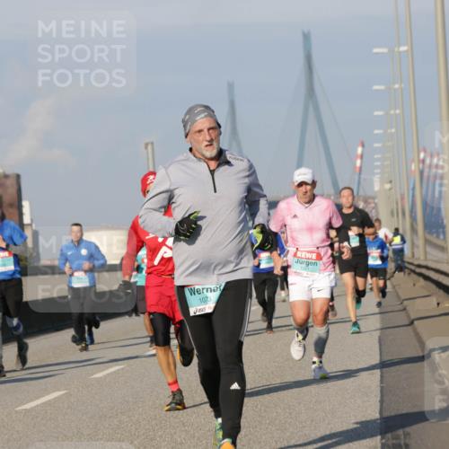 03.10.2025 - Köhlbrandbrückenlauf Jannik Wohlers http://msf.ph/oto/9102362 03.10.2025 09:49:30 Position 3 1073, 1321 meine-sportfotos.de