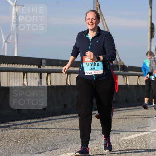 03.10.2025 - Köhlbrandbrückenlauf Strokosch-Dieckow http://msf.ph/oto/9102366 03.10.2025 10:08:42 Position 2 2428, 2065 meine-sportfotos.de