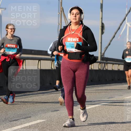 03.10.2025 - Köhlbrandbrückenlauf Strokosch-Dieckow http://msf.ph/oto/9102395 03.10.2025 10:08:44 Position 2 2452, 382 meine-sportfotos.de