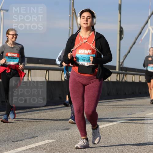03.10.2025 - Köhlbrandbrückenlauf Strokosch-Dieckow http://msf.ph/oto/9102402 03.10.2025 10:08:44 Position 2 2452, 3822 meine-sportfotos.de