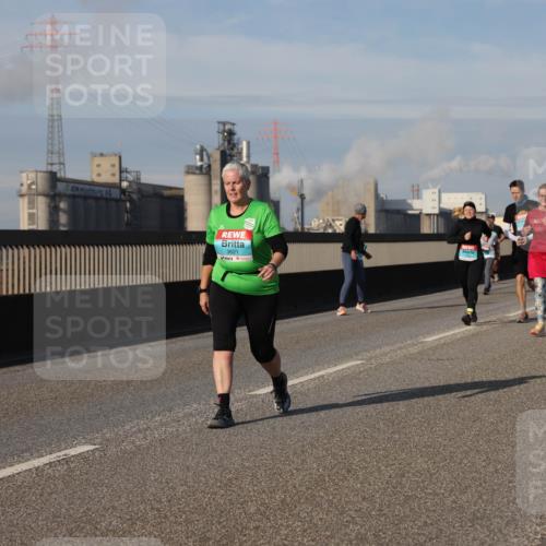 03.10.2025 - Köhlbrandbrückenlauf Lena Gebhardt http://msf.ph/oto/9102427 03.10.2025 10:11:57 Position 2 3621 meine-sportfotos.de