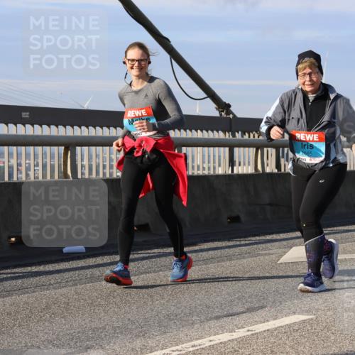 03.10.2025 - Köhlbrandbrückenlauf Strokosch-Dieckow http://msf.ph/oto/9102441 03.10.2025 10:08:49 Position 2 2480, 2665 meine-sportfotos.de