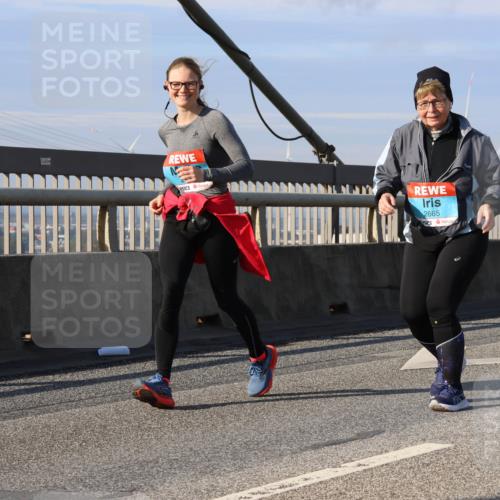 03.10.2025 - Köhlbrandbrückenlauf Strokosch-Dieckow http://msf.ph/oto/9102448 03.10.2025 10:08:49 Position 2 2665 meine-sportfotos.de