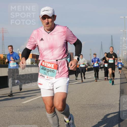 03.10.2025 - Köhlbrandbrückenlauf Jannik Wohlers http://msf.ph/oto/9102545 03.10.2025 09:49:35 Position 3 1321 meine-sportfotos.de