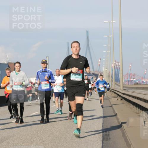 03.10.2025 - Köhlbrandbrückenlauf Jannik Wohlers http://msf.ph/oto/9102558 03.10.2025 09:49:37 Position 3 3066, 1045, 1141 meine-sportfotos.de