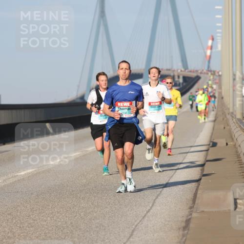 03.10.2025 - Köhlbrandbrückenlauf Lena Gebhardt http://msf.ph/oto/9102607 03.10.2025 09:37:39 Position 2 1032 meine-sportfotos.de