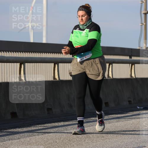 03.10.2025 - Köhlbrandbrückenlauf Strokosch-Dieckow http://msf.ph/oto/9102650 03.10.2025 10:09:12 Position 2 3623 meine-sportfotos.de