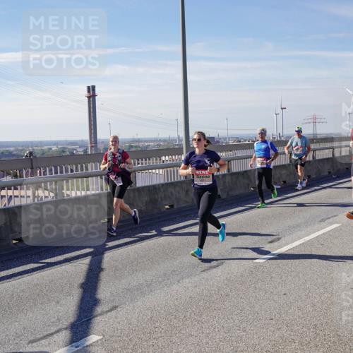 03.10.2025 - Köhlbrandbrückenlauf Michael Burmester http://msf.ph/oto/9102658 03.10.2025 12:47:30 Position 2  meine-sportfotos.de