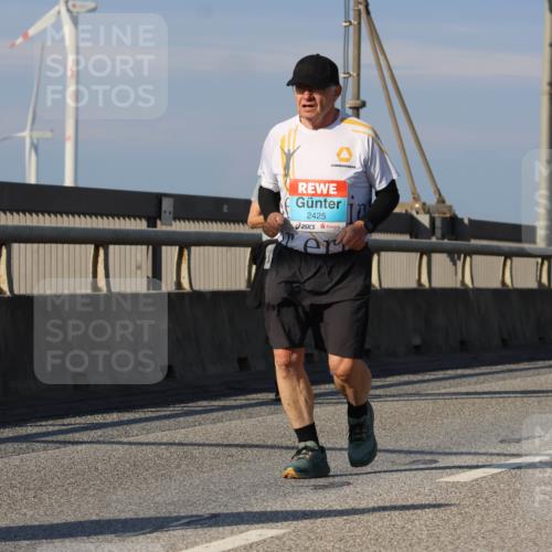 03.10.2025 - Köhlbrandbrückenlauf Strokosch-Dieckow http://msf.ph/oto/9102684 03.10.2025 10:09:15 Position 2 2425 meine-sportfotos.de