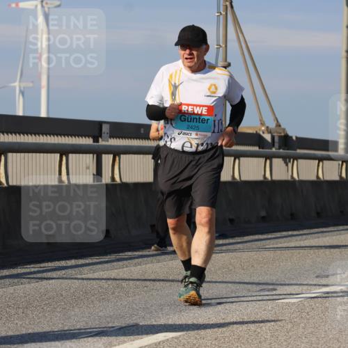 03.10.2025 - Köhlbrandbrückenlauf Strokosch-Dieckow http://msf.ph/oto/9102708 03.10.2025 10:09:16 Position 2 2425 meine-sportfotos.de