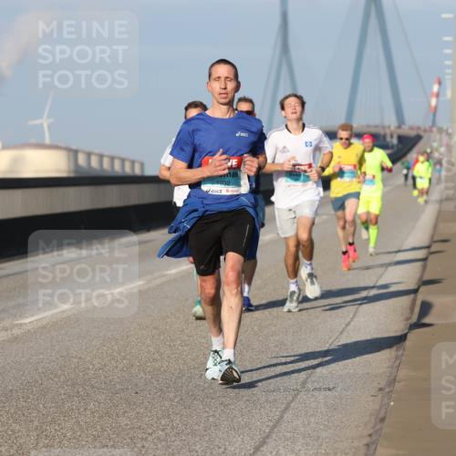 03.10.2025 - Köhlbrandbrückenlauf Lena Gebhardt http://msf.ph/oto/9102735 03.10.2025 09:37:41 Position 2 1032 meine-sportfotos.de