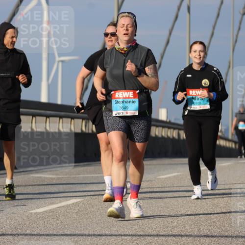 03.10.2025 - Köhlbrandbrückenlauf Strokosch-Dieckow http://msf.ph/oto/9102743 03.10.2025 10:09:25 Position 2 3649, 3103 meine-sportfotos.de