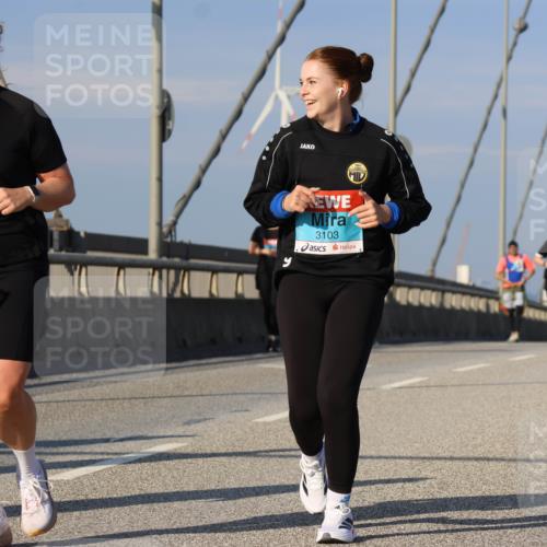 03.10.2025 - Köhlbrandbrückenlauf Strokosch-Dieckow http://msf.ph/oto/9102753 03.10.2025 10:09:31 Position 2 3103 meine-sportfotos.de