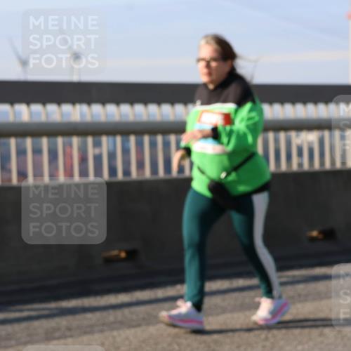 03.10.2025 - Köhlbrandbrückenlauf Strokosch-Dieckow http://msf.ph/oto/9102785 03.10.2025 10:09:36 Position 2  meine-sportfotos.de