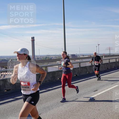 03.10.2025 - Köhlbrandbrückenlauf Michael Burmester http://msf.ph/oto/9102810 03.10.2025 12:47:36 Position 2 4862 meine-sportfotos.de