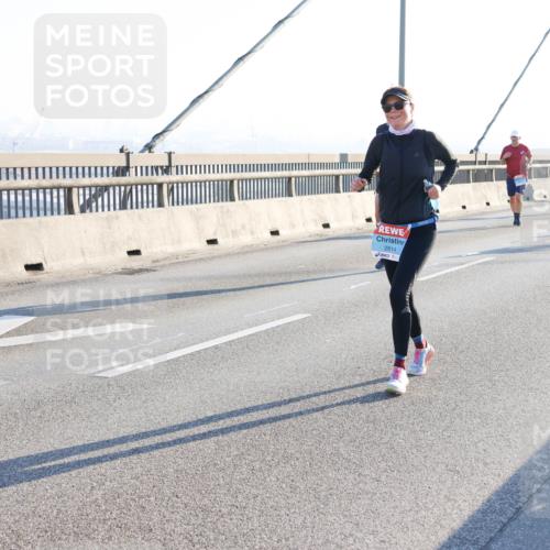 03.10.2025 - Köhlbrandbrückenlauf Strokosch-Dieckow http://msf.ph/oto/9102813 03.10.2025 09:25:46 Position 1 2814 meine-sportfotos.de