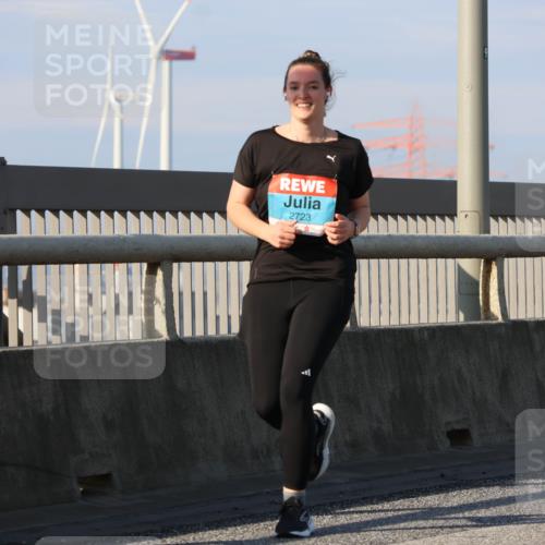 03.10.2025 - Köhlbrandbrückenlauf Strokosch-Dieckow http://msf.ph/oto/9102818 03.10.2025 10:09:41 Position 2 2723 meine-sportfotos.de