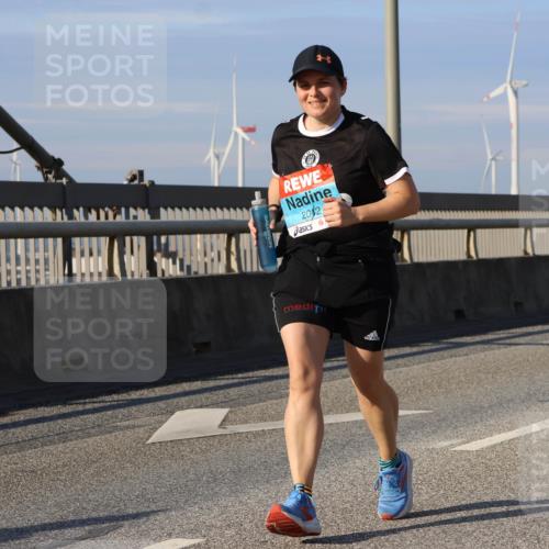 03.10.2025 - Köhlbrandbrückenlauf Strokosch-Dieckow http://msf.ph/oto/9102825 03.10.2025 10:09:45 Position 2 2042 meine-sportfotos.de
