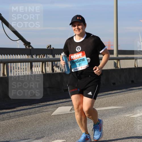 03.10.2025 - Köhlbrandbrückenlauf Strokosch-Dieckow http://msf.ph/oto/9102841 03.10.2025 10:09:45 Position 2 2042 meine-sportfotos.de