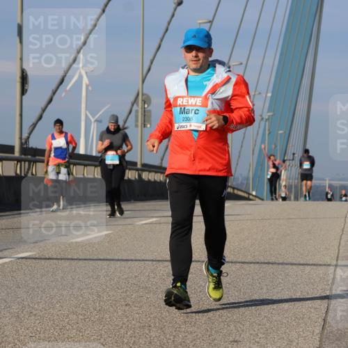 03.10.2025 - Köhlbrandbrückenlauf Strokosch-Dieckow http://msf.ph/oto/9102857 03.10.2025 10:09:49 Position 2 2306 meine-sportfotos.de