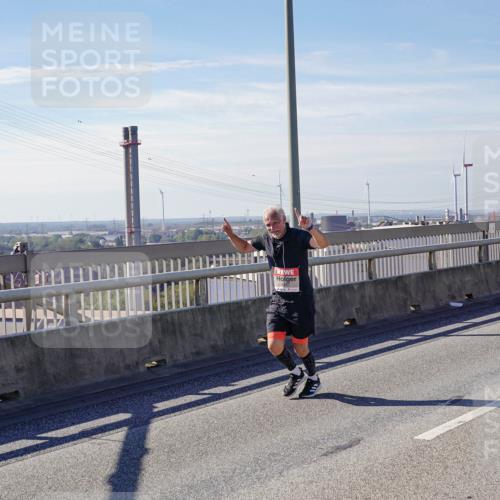 03.10.2025 - Köhlbrandbrückenlauf Michael Burmester http://msf.ph/oto/9102861 03.10.2025 12:47:37 Position 2  meine-sportfotos.de