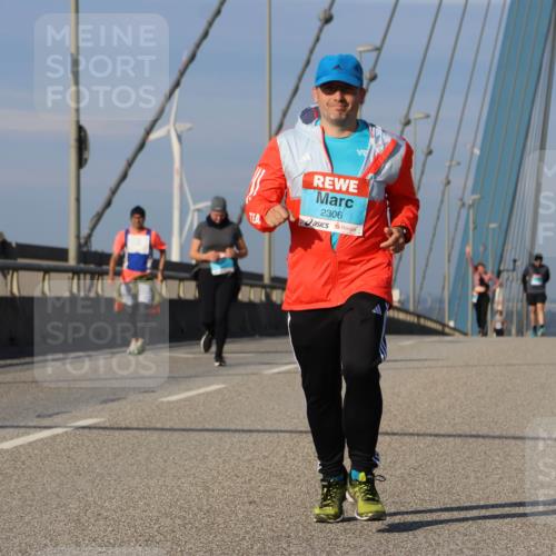 03.10.2025 - Köhlbrandbrückenlauf Strokosch-Dieckow http://msf.ph/oto/9102879 03.10.2025 10:09:49 Position 2 2306 meine-sportfotos.de
