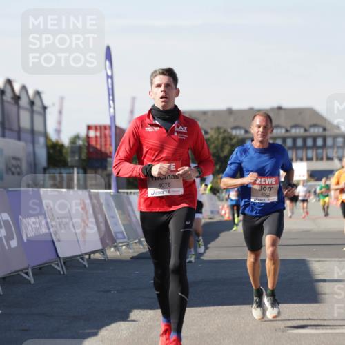 03.10.2025 - Köhlbrandbrückenlauf Jannik Wohlers http://msf.ph/oto/9102987 03.10.2025 12:57:38 Ziel 4032, 4076, 4105, 4518, 6020, 6122, 6767, 6809 meine-sportfotos.de