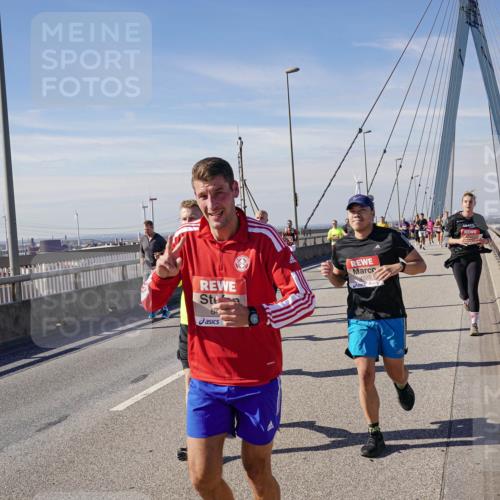 03.10.2025 - Köhlbrandbrückenlauf Michael Burmester http://msf.ph/oto/9102992 03.10.2025 12:47:42 Position 2 62, 4522 meine-sportfotos.de