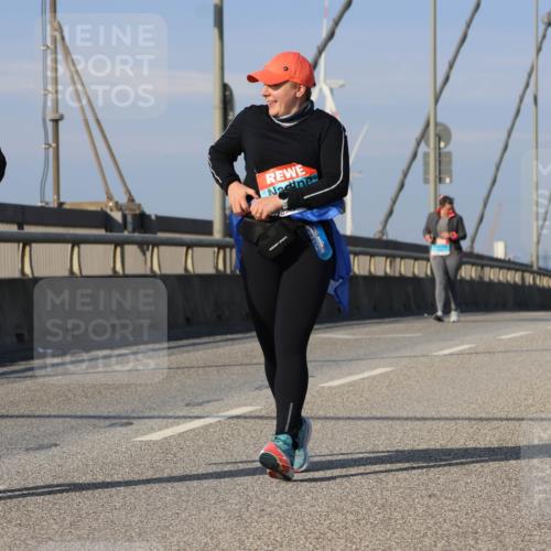 03.10.2025 - Köhlbrandbrückenlauf Strokosch-Dieckow http://msf.ph/oto/9103041 03.10.2025 10:11:04 Position 2 1928 meine-sportfotos.de