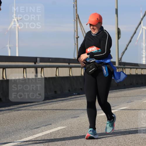 03.10.2025 - Köhlbrandbrückenlauf Strokosch-Dieckow http://msf.ph/oto/9103063 03.10.2025 10:11:05 Position 2 1928 meine-sportfotos.de