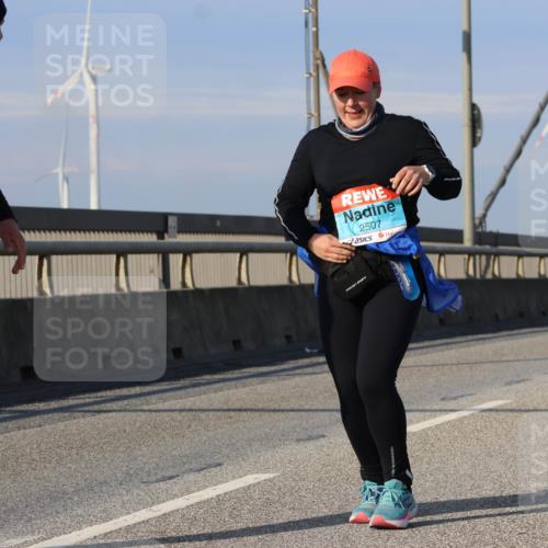 03.10.2025 - Köhlbrandbrückenlauf Strokosch-Dieckow http://msf.ph/oto/9103074 03.10.2025 10:11:05 Position 2 192, 2507 meine-sportfotos.de