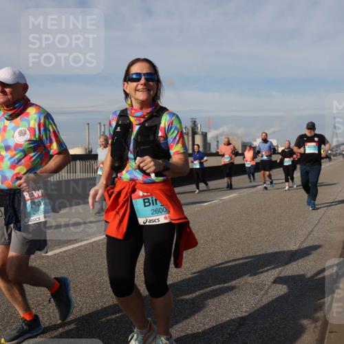 03.10.2025 - Köhlbrandbrückenlauf Lena Gebhardt http://msf.ph/oto/9103092 03.10.2025 10:12:08 Position 2 2652, 2600 meine-sportfotos.de