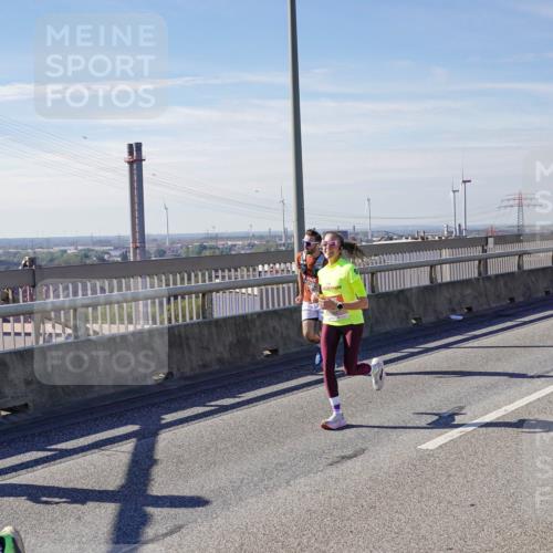 03.10.2025 - Köhlbrandbrückenlauf Michael Burmester http://msf.ph/oto/9103130 03.10.2025 12:47:48 Position 2 858 meine-sportfotos.de