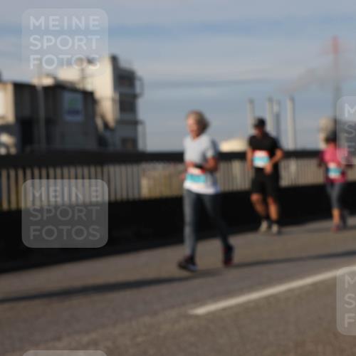 03.10.2025 - Köhlbrandbrückenlauf Lena Gebhardt http://msf.ph/oto/9103134 03.10.2025 10:12:09 Position 2  meine-sportfotos.de