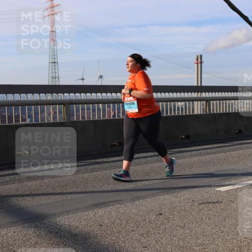 03.10.2025 - Köhlbrandbrückenlauf Strokosch-Dieckow http://msf.ph/oto/9103265 03.10.2025 10:12:15 Position 2 1389 meine-sportfotos.de