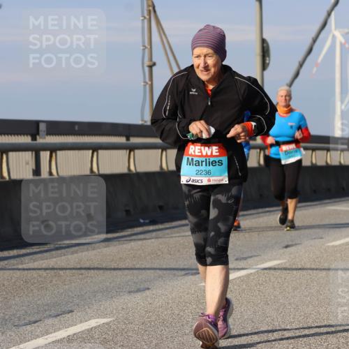 03.10.2025 - Köhlbrandbrückenlauf Strokosch-Dieckow http://msf.ph/oto/9103300 03.10.2025 10:12:20 Position 2 2236 meine-sportfotos.de