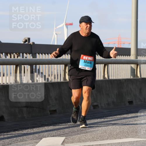 03.10.2025 - Köhlbrandbrückenlauf Strokosch-Dieckow http://msf.ph/oto/9103397 03.10.2025 10:12:35 Position 2 2360 meine-sportfotos.de