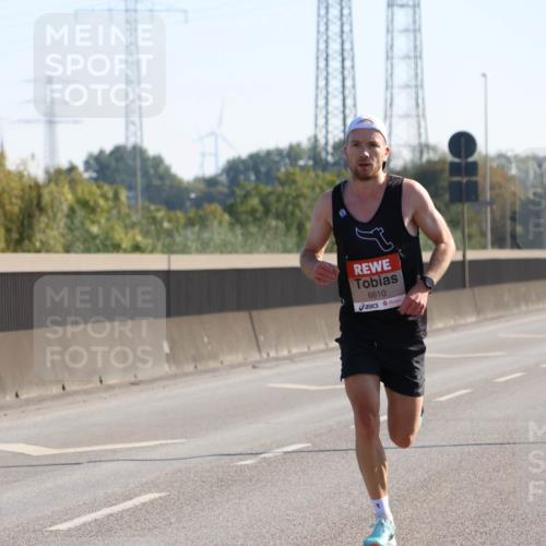 03.10.2025 - Köhlbrandbrückenlauf Strokosch-Dieckow http://msf.ph/oto/9103415 03.10.2025 12:10:12 Position 3 6610 meine-sportfotos.de