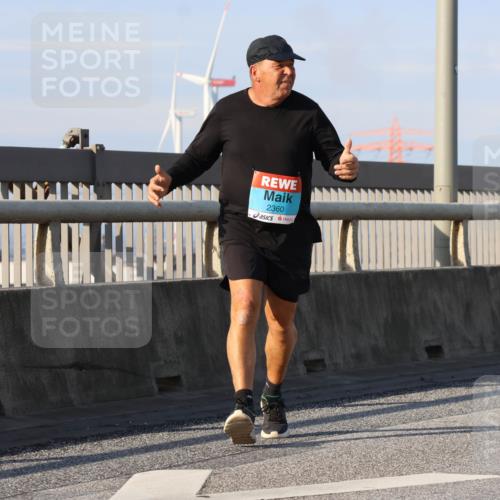 03.10.2025 - Köhlbrandbrückenlauf Strokosch-Dieckow http://msf.ph/oto/9103417 03.10.2025 10:12:35 Position 2 2360 meine-sportfotos.de