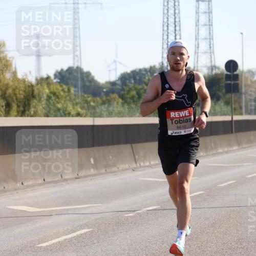 03.10.2025 - Köhlbrandbrückenlauf Strokosch-Dieckow http://msf.ph/oto/9103431 03.10.2025 12:10:12 Position 3 6610 meine-sportfotos.de