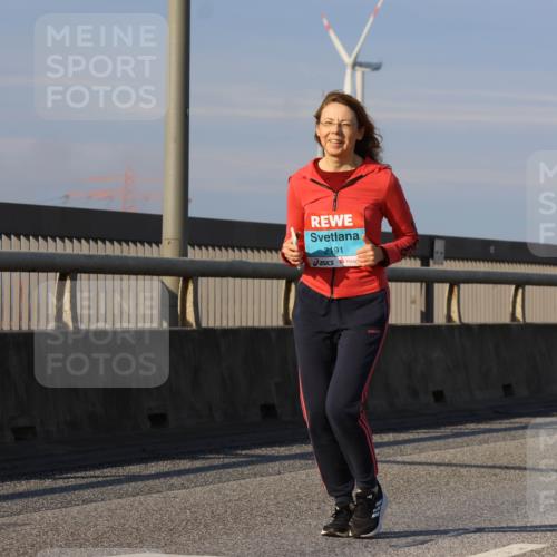 03.10.2025 - Köhlbrandbrückenlauf Strokosch-Dieckow http://msf.ph/oto/9103455 03.10.2025 10:12:43 Position 2 2191 meine-sportfotos.de