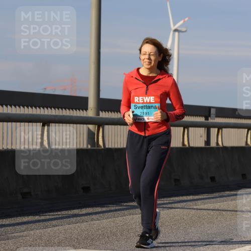 03.10.2025 - Köhlbrandbrückenlauf Strokosch-Dieckow http://msf.ph/oto/9103476 03.10.2025 10:12:44 Position 2 2191 meine-sportfotos.de