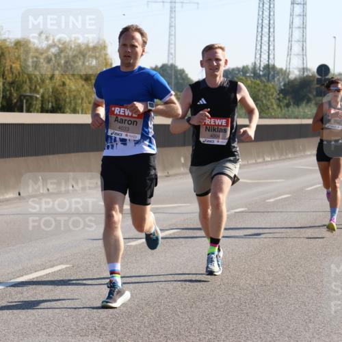 03.10.2025 - Köhlbrandbrückenlauf Strokosch-Dieckow http://msf.ph/oto/9103490 03.10.2025 12:10:26 Position 3 4033, 4004, 6740 meine-sportfotos.de
