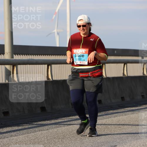 03.10.2025 - Köhlbrandbrückenlauf Strokosch-Dieckow http://msf.ph/oto/9103498 03.10.2025 10:12:52 Position 2 2357 meine-sportfotos.de