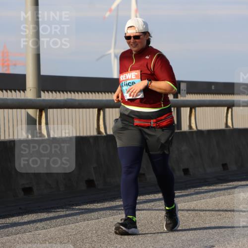03.10.2025 - Köhlbrandbrückenlauf Strokosch-Dieckow http://msf.ph/oto/9103514 03.10.2025 10:12:53 Position 2 23 meine-sportfotos.de