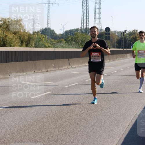 03.10.2025 - Köhlbrandbrückenlauf Strokosch-Dieckow http://msf.ph/oto/9103545 03.10.2025 12:10:34 Position 3 4010 meine-sportfotos.de