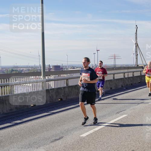 03.10.2025 - Köhlbrandbrückenlauf Michael Burmester http://msf.ph/oto/9103568 03.10.2025 12:48:04 Position 2  meine-sportfotos.de
