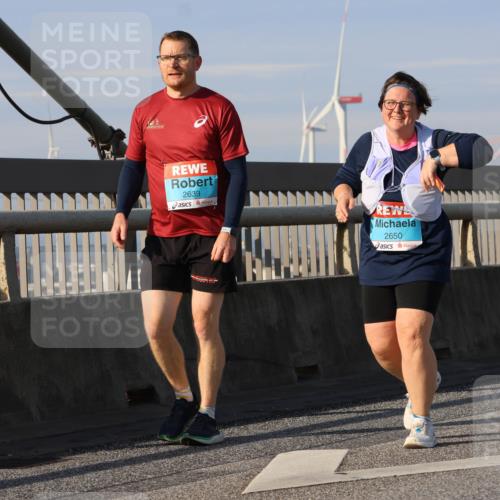 03.10.2025 - Köhlbrandbrückenlauf Strokosch-Dieckow http://msf.ph/oto/9103571 03.10.2025 10:13:11 Position 2 2639, 2650 meine-sportfotos.de
