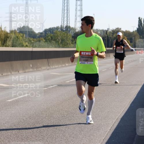 03.10.2025 - Köhlbrandbrückenlauf Strokosch-Dieckow http://msf.ph/oto/9103588 03.10.2025 12:10:36 Position 3 010, 6280 meine-sportfotos.de
