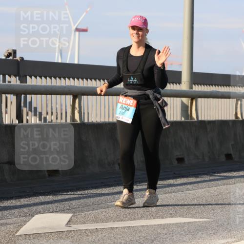 03.10.2025 - Köhlbrandbrückenlauf Strokosch-Dieckow http://msf.ph/oto/9103603 03.10.2025 10:13:15 Position 2 2367 meine-sportfotos.de